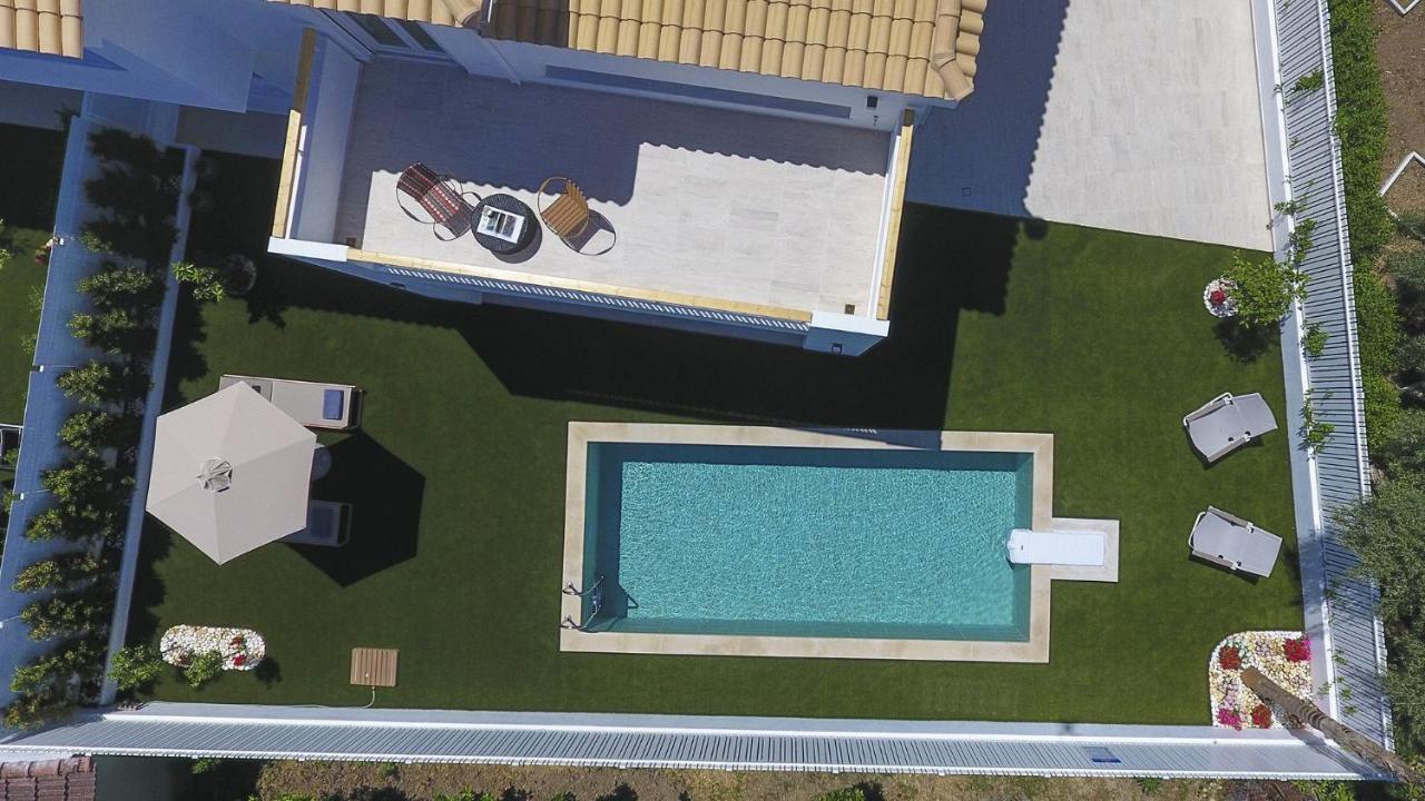 The Quad Luxury Villas 利吉亚 外观 照片
